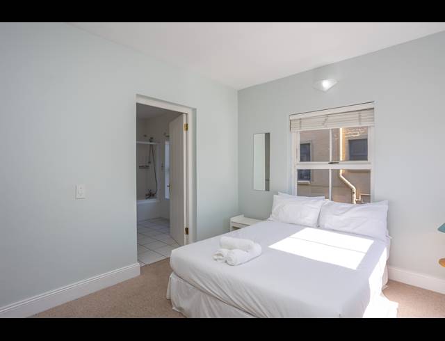 3 BEDROOM APARTMENT TO LET IN HOUT BAY CENTRAL
